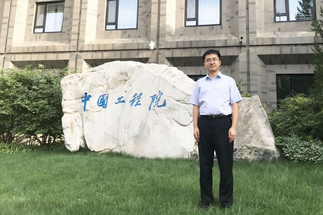 趙琨(信陽職業技術學院汽車與機電工程學院教師) 趙琨(信陽職業技術學院汽車與機電工程學院教師)