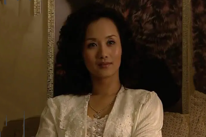 蕭琳(《鐵骨芳心》中由李穎飾演的反派角色) 蕭琳(《鐵骨芳心》中由李穎飾演的反派角色)