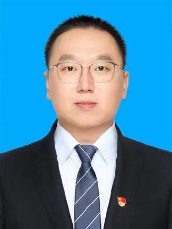 齊嘯(呼和浩特市新城區區委常委、政府黨組成員、掛職副區長) 齊嘯(呼和浩特市新城區區委常委、政府黨組成員、掛職副區長)