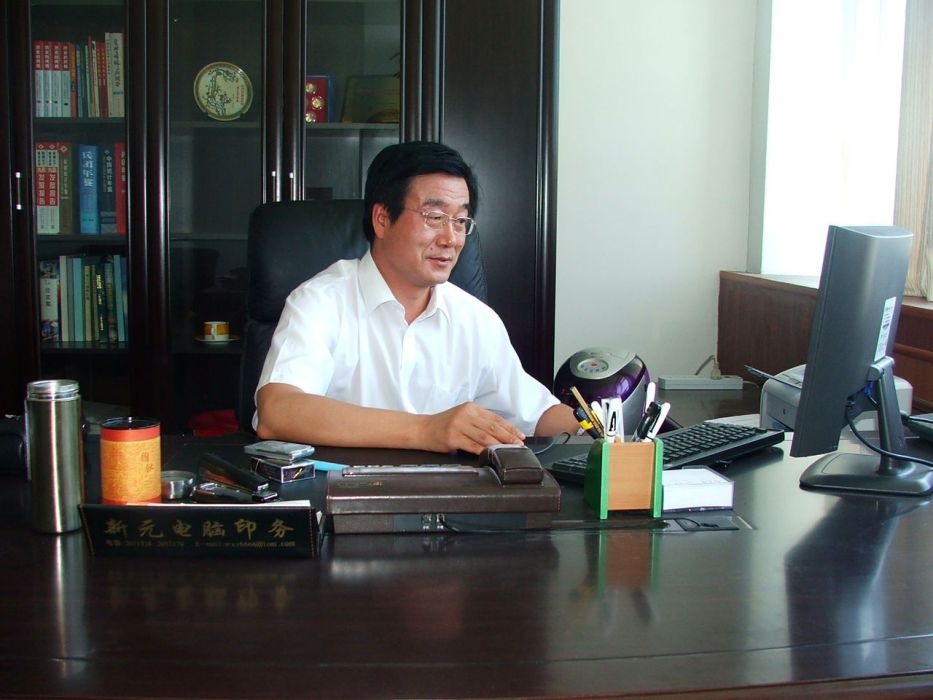 李萬明(石河子大學經貿學院教授) 李萬明(石河子大學經貿學院教授)