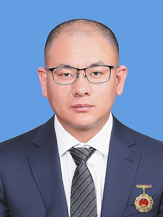 張赫(大連盛鴻種苗有限公司市場部經理) 張赫(大連盛鴻種苗有限公司市場部經理)