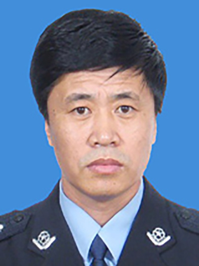 鄭軍(遼寧省瀋陽市新民市公安局黨組成員、副局長) 鄭軍(遼寧省瀋陽市新民市公安局黨組成員、副局長)