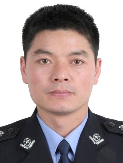 陳建勝(浙江省義烏市公安局黨委委員、副局長) 陳建勝(浙江省義烏市公安局黨委委員、副局長)
