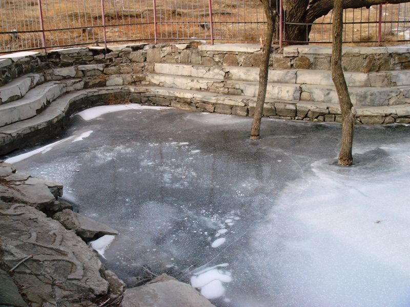 靈泉聖水 靈泉聖水