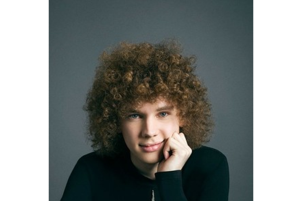 Francesco Yates Francesco Yates