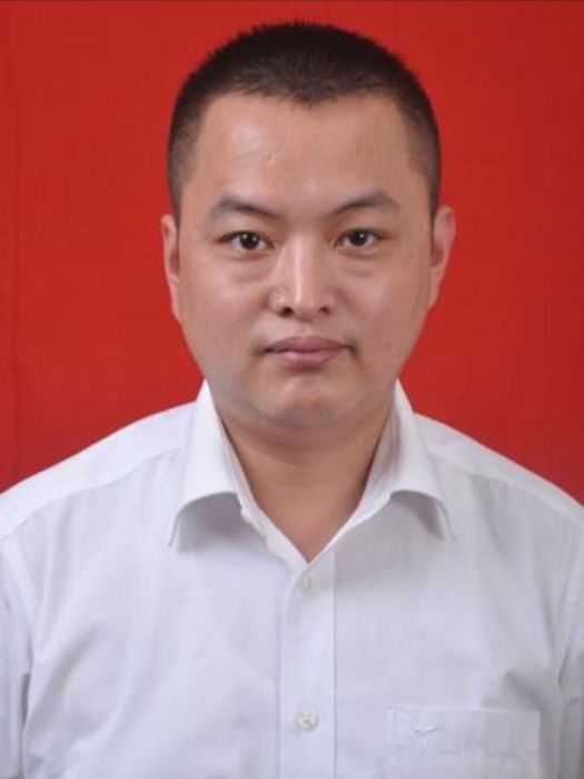 張永明(巴中市巴州區政府辦黨組成員、副主任) 張永明(巴中市巴州區政府辦黨組成員、副主任)