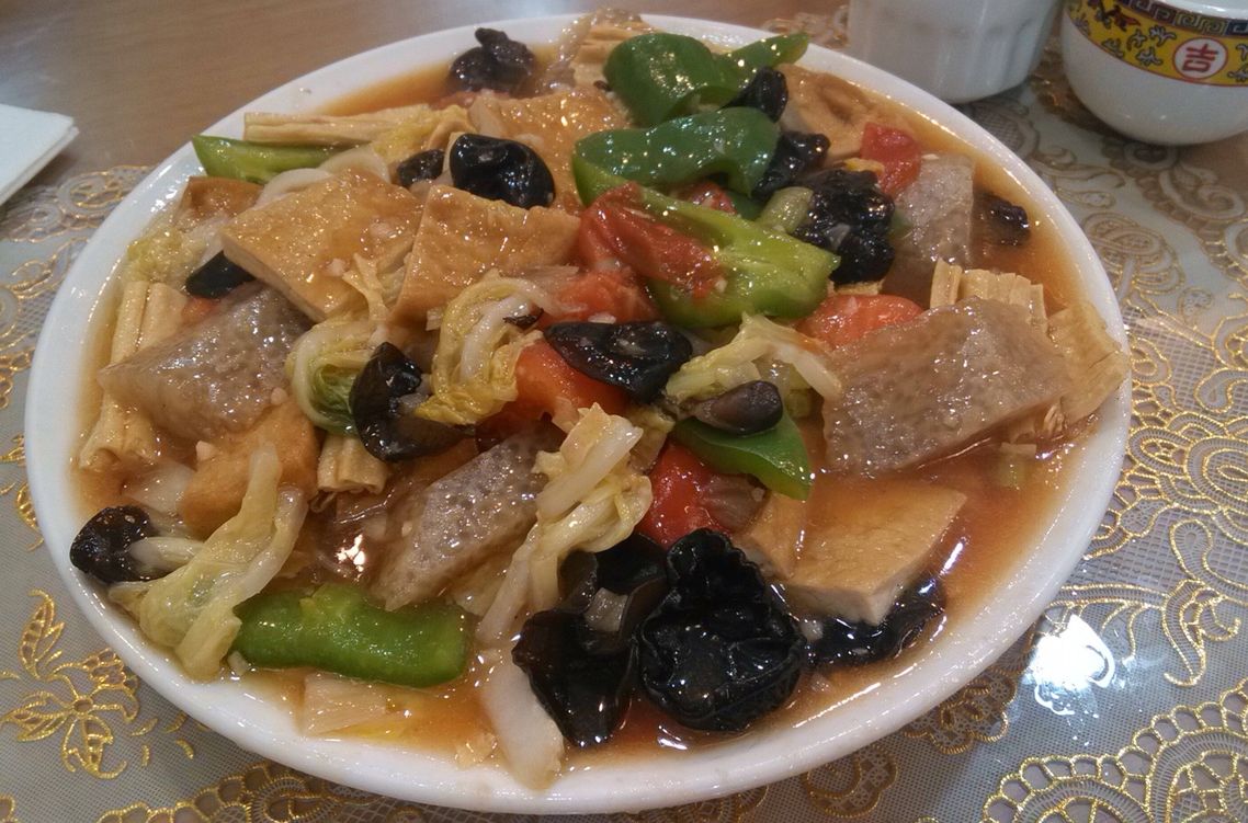 白菜炒魚肉片