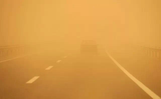 北京沙塵暴天氣