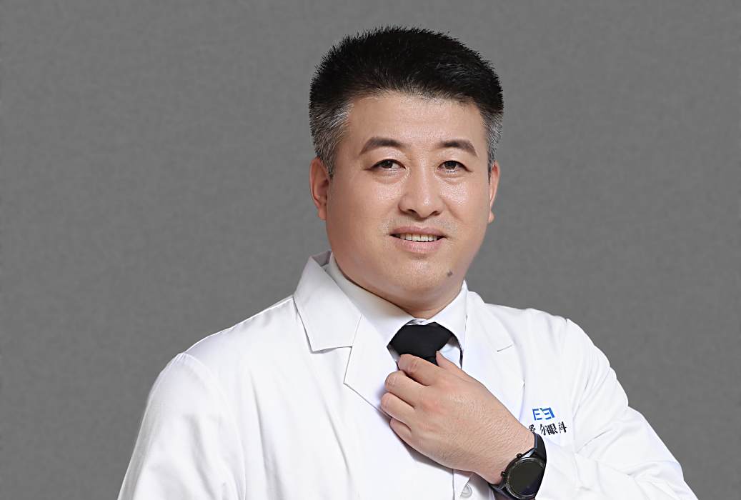程志剛(愛爾眼科·朝陽眼科醫院院長) 程志剛(愛爾眼科·朝陽眼科醫院院長)