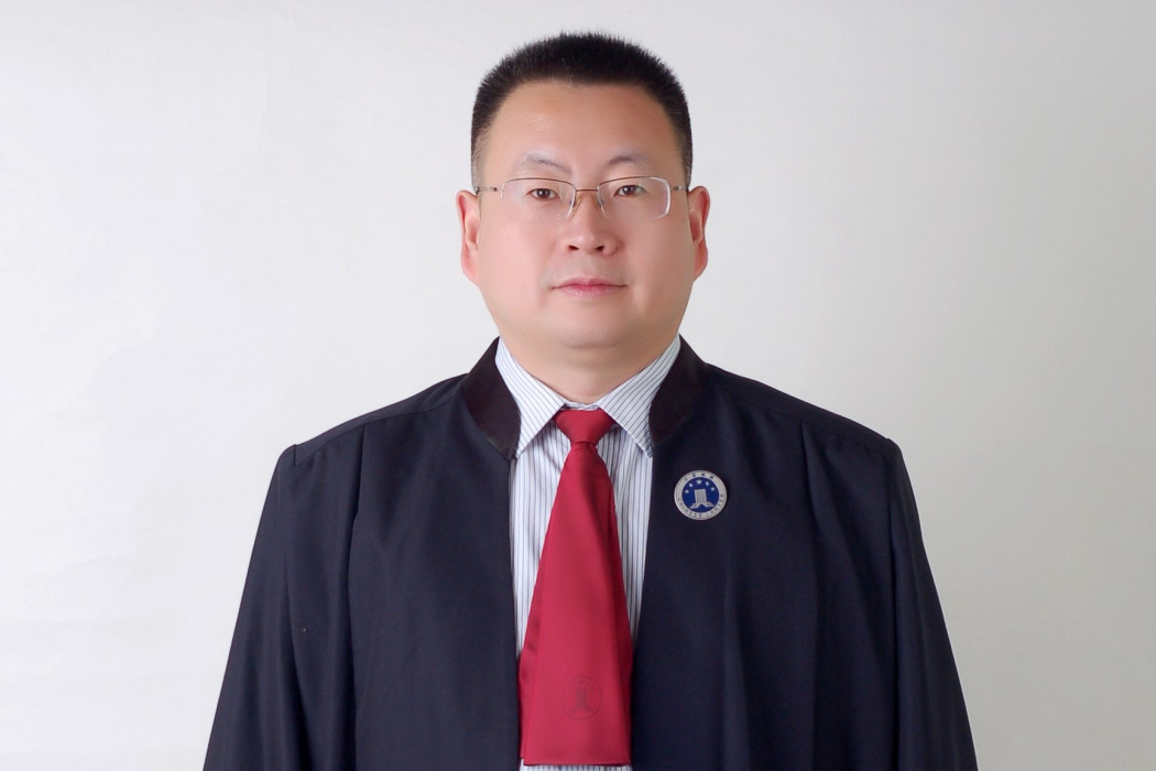 張利(山東濟寧律師) 張利(山東濟寧律師)