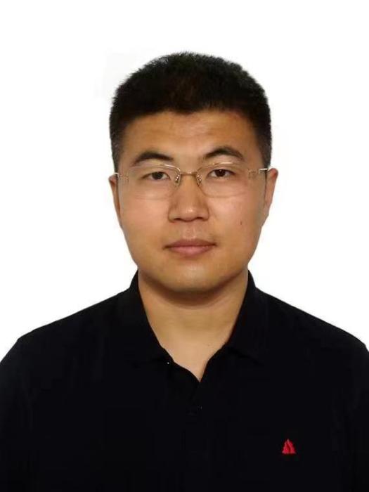 張曉峰(山東省濰坊市奎文區投資促進局黨組成員、區投資合作促進中心主任) 張曉峰(山東省濰坊市奎文區投資促進局黨組成員、區投資合作促進中心主任)