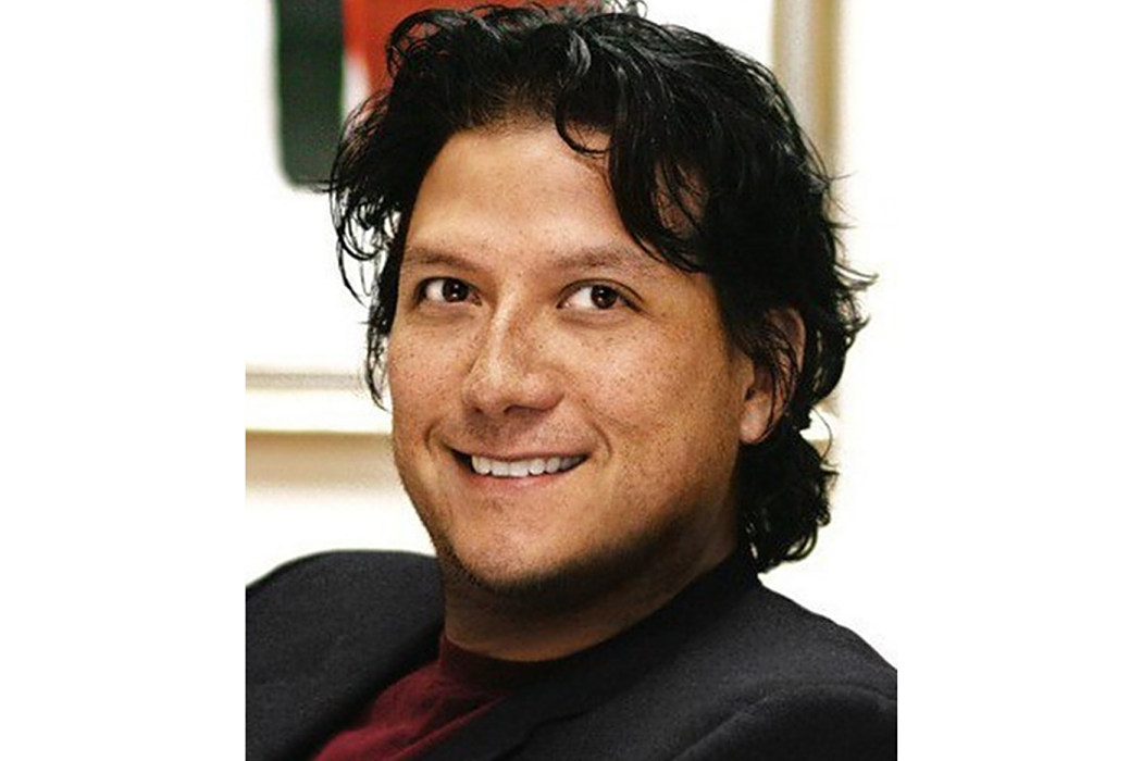 Robert Enriquez Robert Enriquez