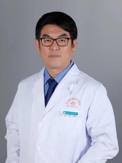 王培龍(長治醫學院第二臨床學院總支副書記,長治醫學院附屬和濟醫院黨委副書記、消化病中心主任) 王培龍(長治醫學院第二臨床學院總支副書記,長治醫學院附屬和濟醫院黨委副書記、消化病中心主任)