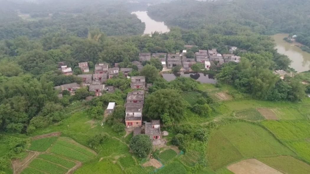 潭梅村 潭梅村