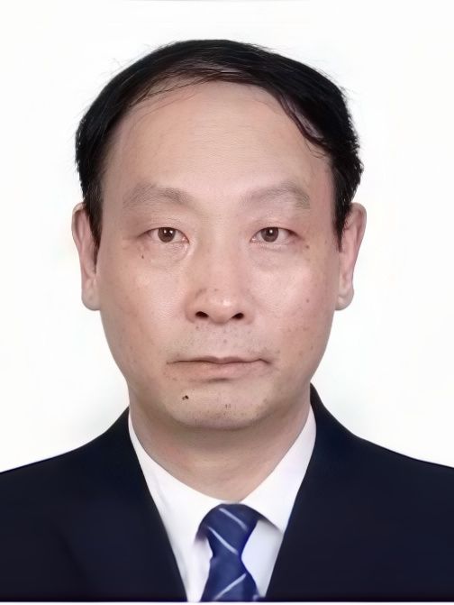 甘霖(湖北鹹豐縣林業局黨組成員、二級主任科員) 甘霖(湖北鹹豐縣林業局黨組成員、二級主任科員)