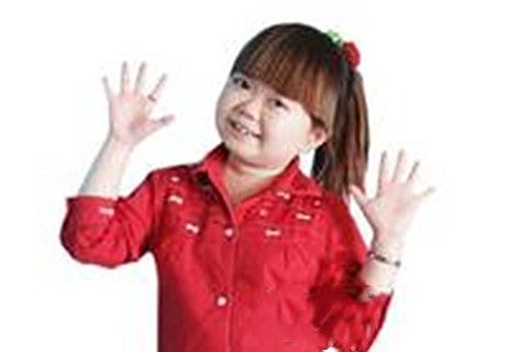 趙瓊(《智慧樹》欄目組咕咚人偶演員) 趙瓊(《智慧樹》欄目組咕咚人偶演員)