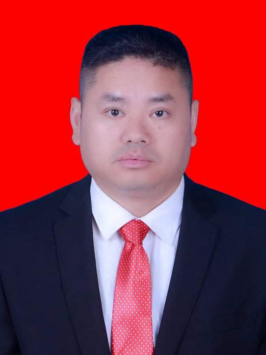 彭林(湖南省湘西土家族苗族自治州永順縣農業機械事務中心副主任) 彭林(湖南省湘西土家族苗族自治州永順縣農業機械事務中心副主任)
