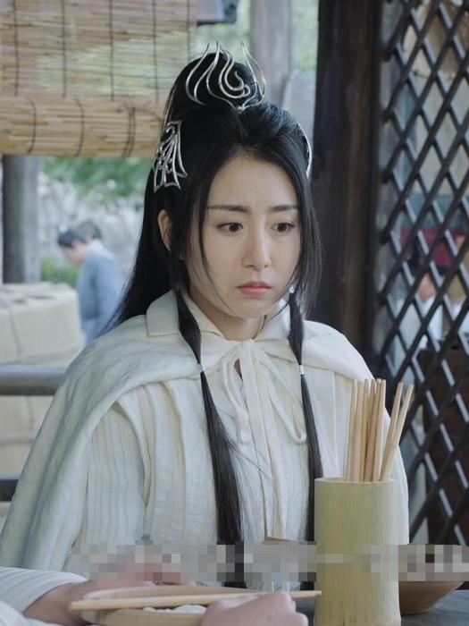 鶴瑾