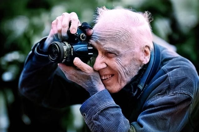 Bill Barrett(藝術家) Bill Barrett(藝術家)