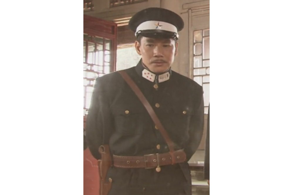 劉培生(抗日劇《第四片甲骨》中的角色) 劉培生(抗日劇《第四片甲骨》中的角色)