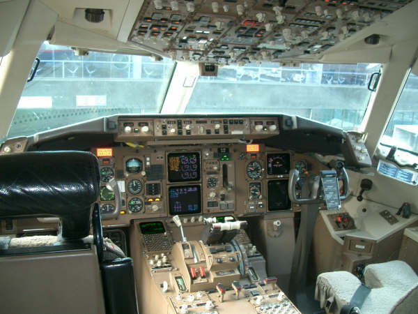 波音767駕駛艙