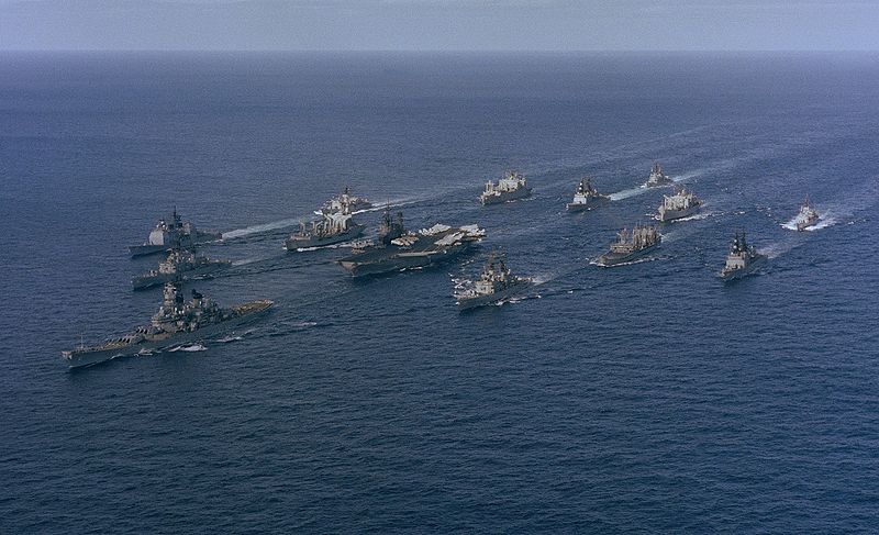 1987年，中途島號戰鬥群正在海上航行