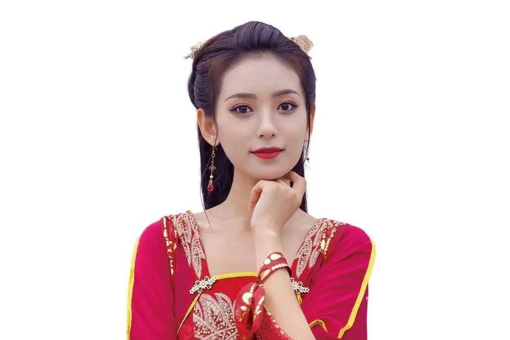 千藝(古箏演奏家) 千藝(古箏演奏家)
