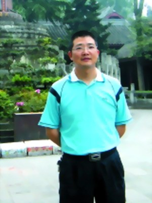 梁金成(開縣宏宇通訊發展有限公司董事長兼總經理) 梁金成(開縣宏宇通訊發展有限公司董事長兼總經理)