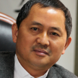 石明德(上海市四川商會常務副會長) 石明德(上海市四川商會常務副會長)