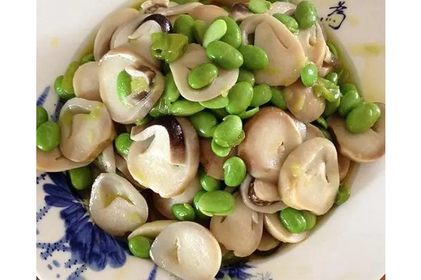 草菇炒毛豆