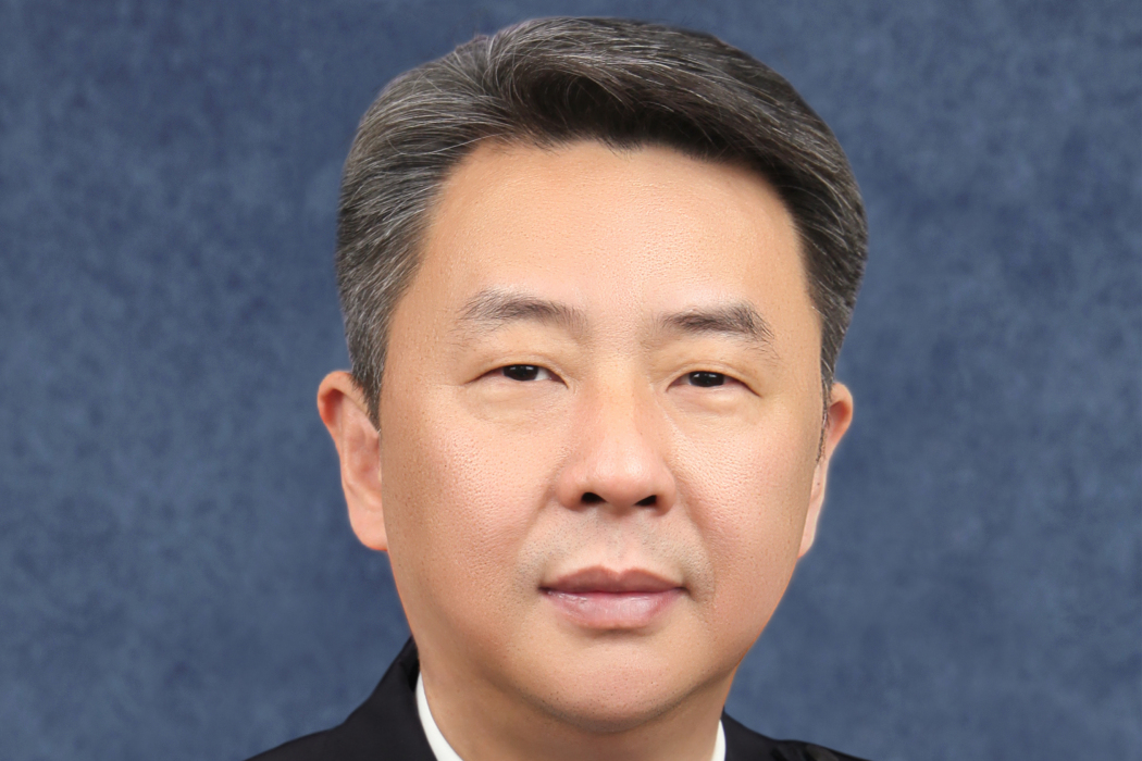 劉東華(中國人民公安大學黨委委員、副校長) 劉東華(中國人民公安大學黨委委員、副校長)