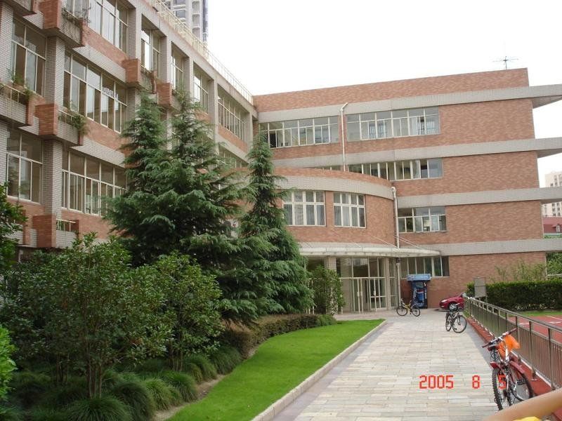 上海江寧學校