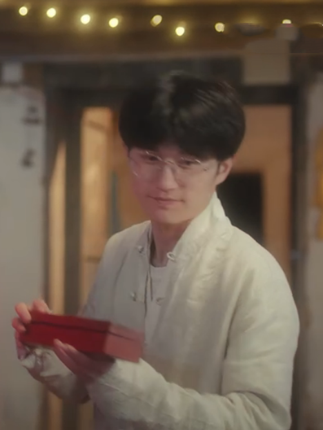 蘇哲(都市甜寵劇《試婚99天》中的角色) 蘇哲(都市甜寵劇《試婚99天》中的角色)