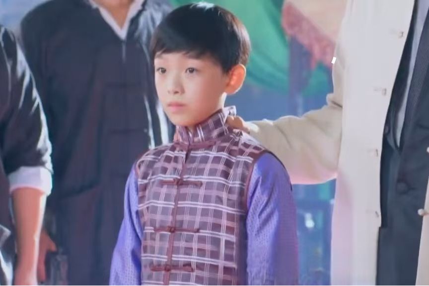 秦飛(年代懸疑劇《深宅雪》中的角色) 秦飛(年代懸疑劇《深宅雪》中的角色)