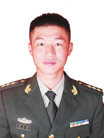陳玉浩(武警部隊某部特戰訓練大隊代理大隊長) 陳玉浩(武警部隊某部特戰訓練大隊代理大隊長)