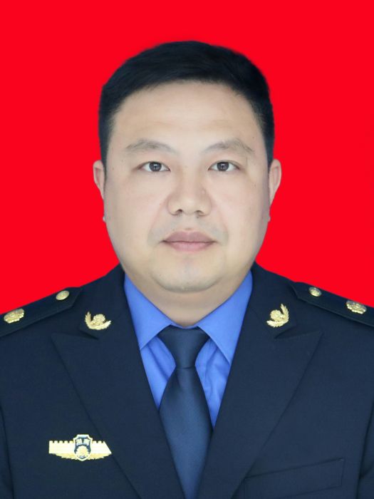 洪峰(長沙市望城區城市管理和綜合執法局副局長、黨組成員) 洪峰(長沙市望城區城市管理和綜合執法局副局長、黨組成員)