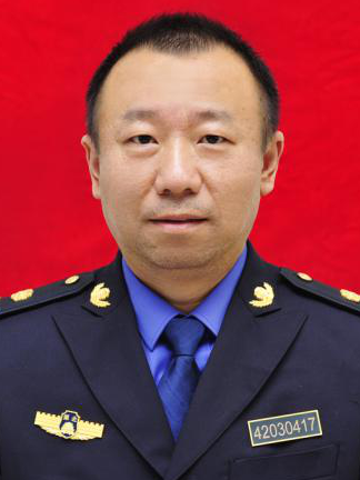 張廣平(湖北省十堰市茅箭區城市管理執法局黨組成員、總工程師) 張廣平(湖北省十堰市茅箭區城市管理執法局黨組成員、總工程師)