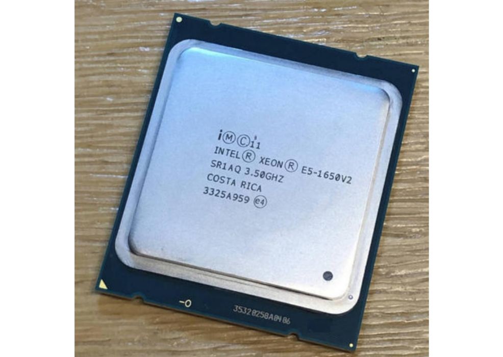 Intel Xeon E5-1650 v2 Intel Xeon E5-1650 v2