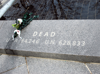 韓戰紀念碑 上面的美國數字指全球美軍死