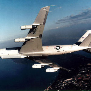 E-8戰場聯合監視機(E-8)