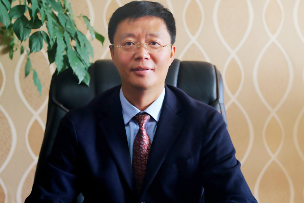 鄒勇(雲南省楚雄天人中學校長) 鄒勇(雲南省楚雄天人中學校長)