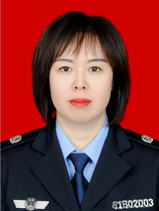 崔靜(陝西省銅川市王益區司法局黨組成員、副局長) 崔靜(陝西省銅川市王益區司法局黨組成員、副局長)
