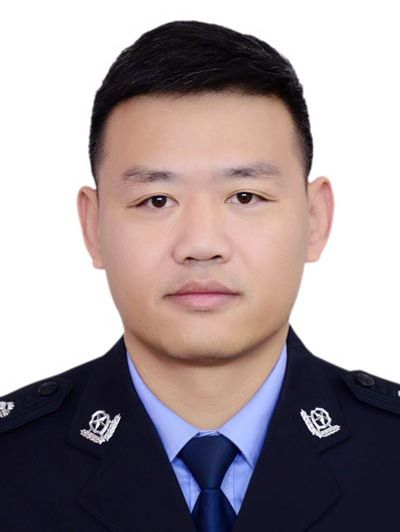 吳峰(湖南省懷化市沅陵縣公安局黨委副書記、政委) 吳峰(湖南省懷化市沅陵縣公安局黨委副書記、政委)