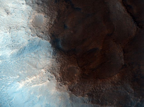 70年代在火星表面發現“人臉”地形特寫鏡頭