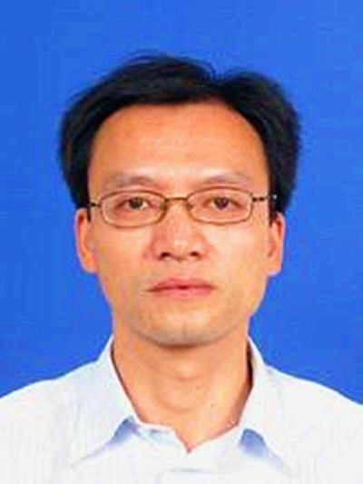 肖迎元 肖迎元