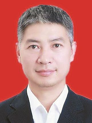 劉獻文(隆回縣三閣司鎮中洲村幫扶工作隊隊長) 劉獻文(隆回縣三閣司鎮中洲村幫扶工作隊隊長)