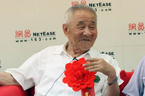 李鴻斌(化學系高級講師) 李鴻斌(化學系高級講師)