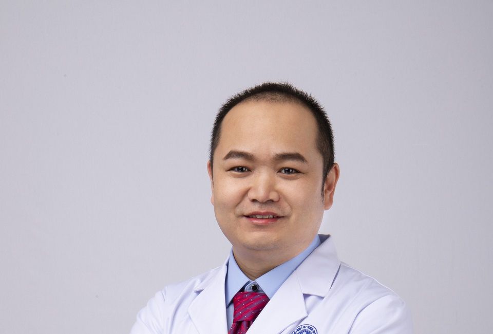 周亮(前海人壽廣州總醫院急診科主治醫師) 周亮(前海人壽廣州總醫院急診科主治醫師)