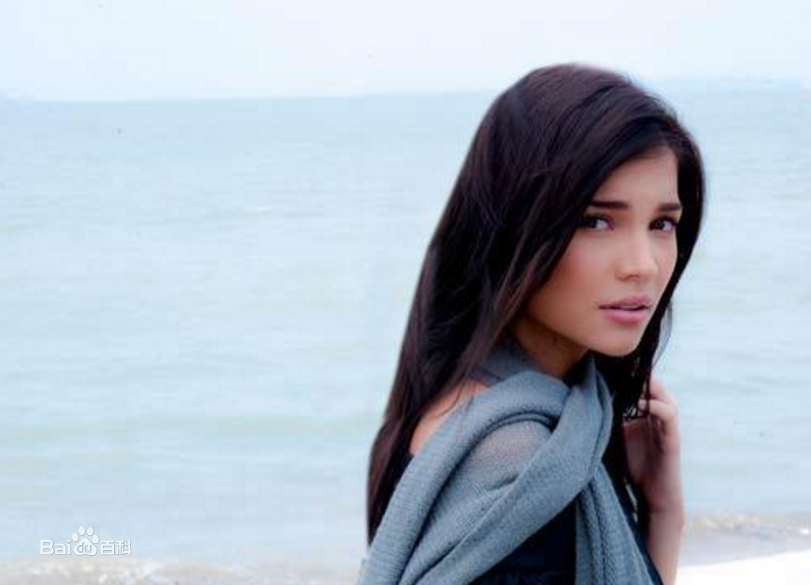 rhian ramos rhian ramos
