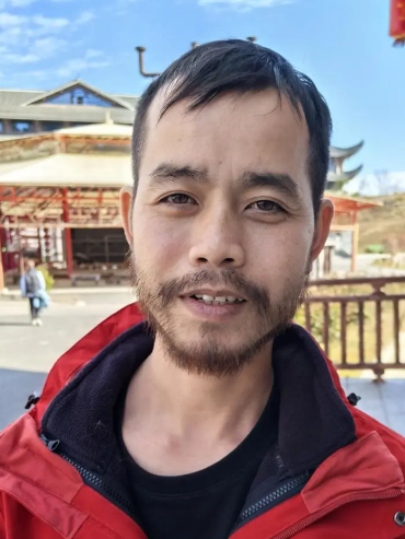 韋山(湖南張家界七星山荒野求生挑戰賽第二季選手) 韋山(湖南張家界七星山荒野求生挑戰賽第二季選手)